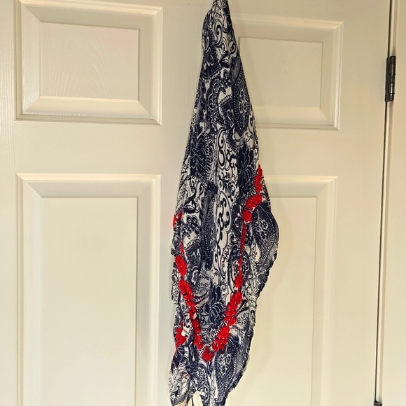 Lucky Brand Navy and Cream Scarf - Picture 13 of 13